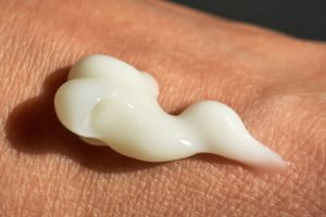 Healora Intertrigo Relief Cream Review: Can It Help Skin Fold Irritation on your skin?